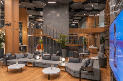 The Norm Collection Door'a