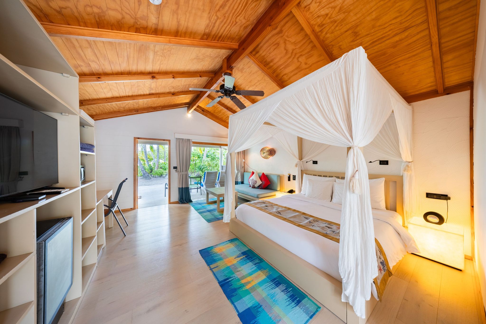 Jacuzzi Beach Villa