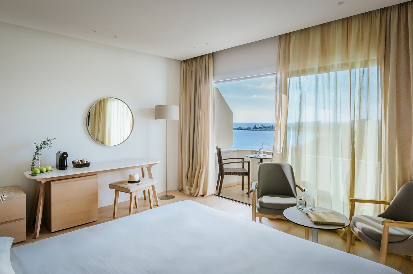 Chambre double vue mer latérale