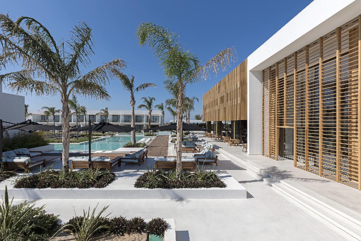 Hotel D'Andrea Lagoon All Suites