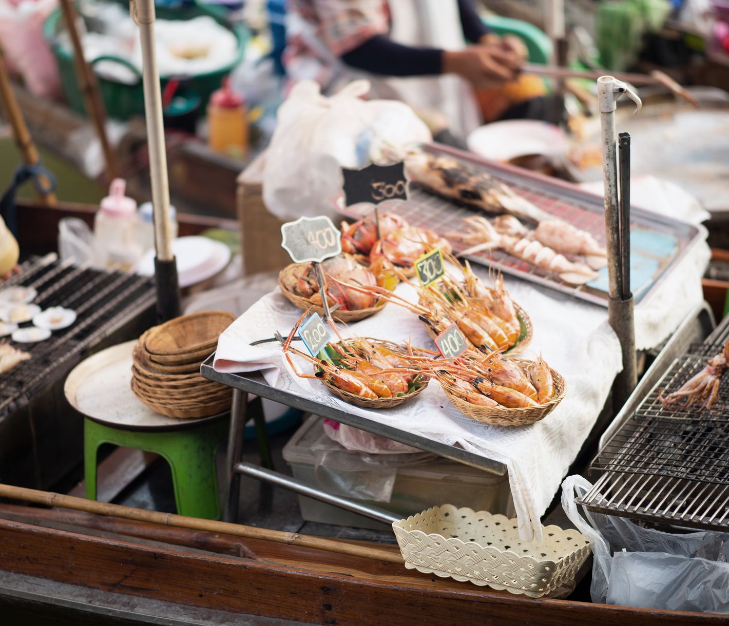 Gegrillter Seafood auf dem Amphawa Floating Market