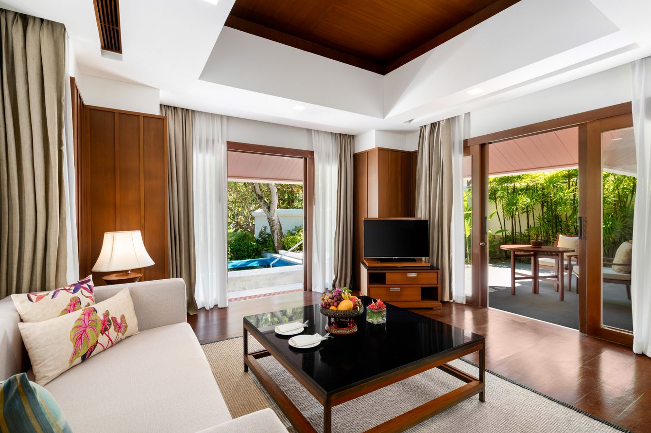 Villa Pool Deluxe