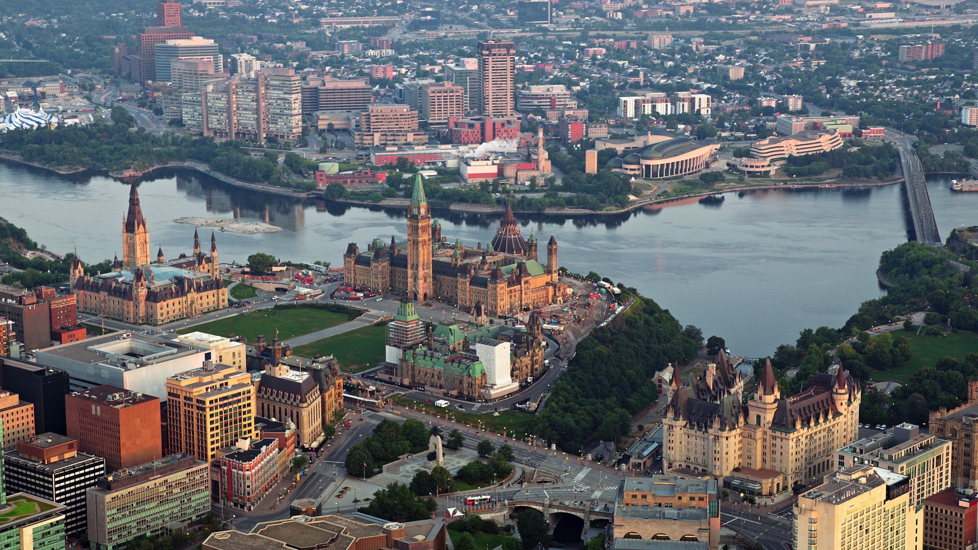 Blick auf den Parliament Hill