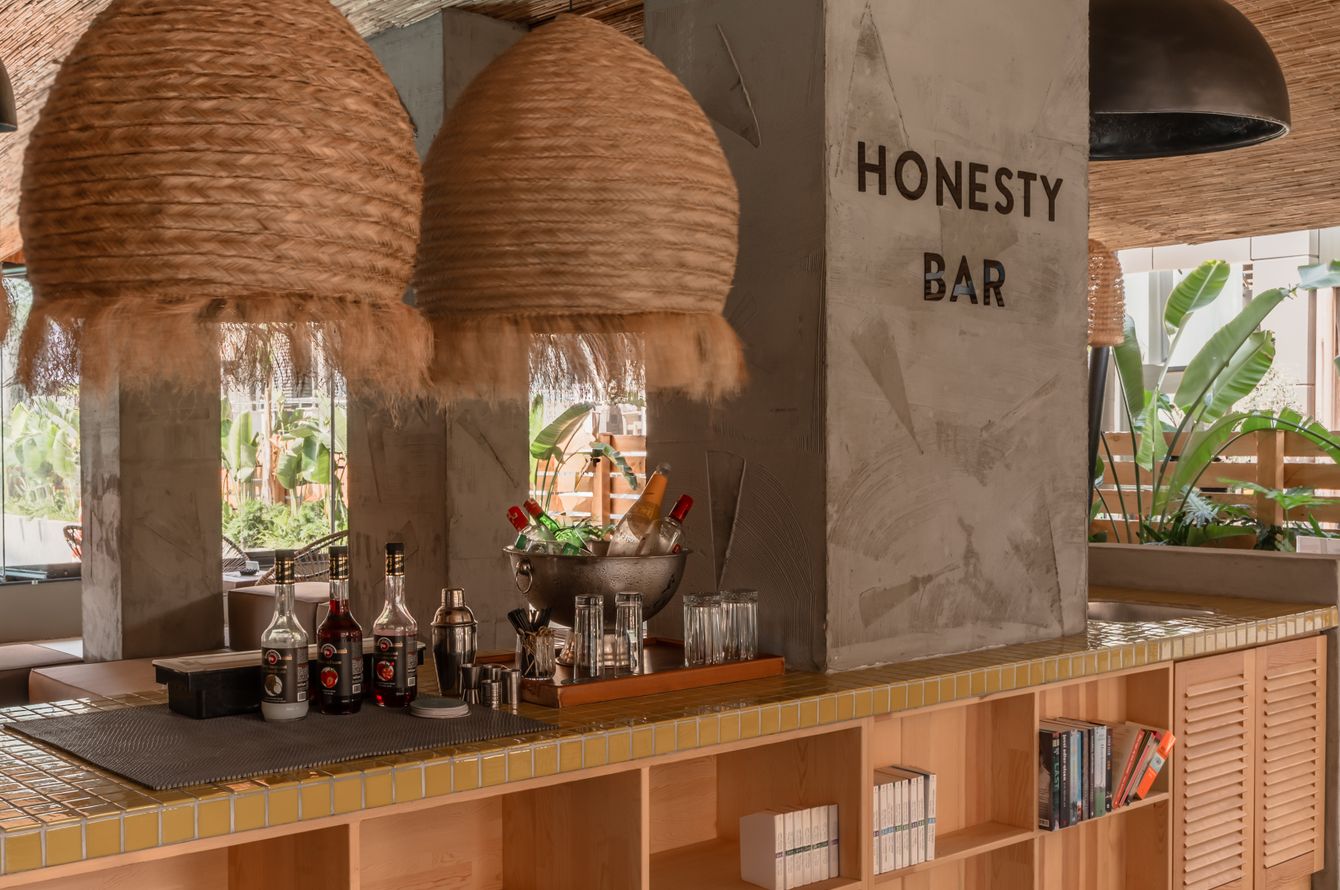 Bar