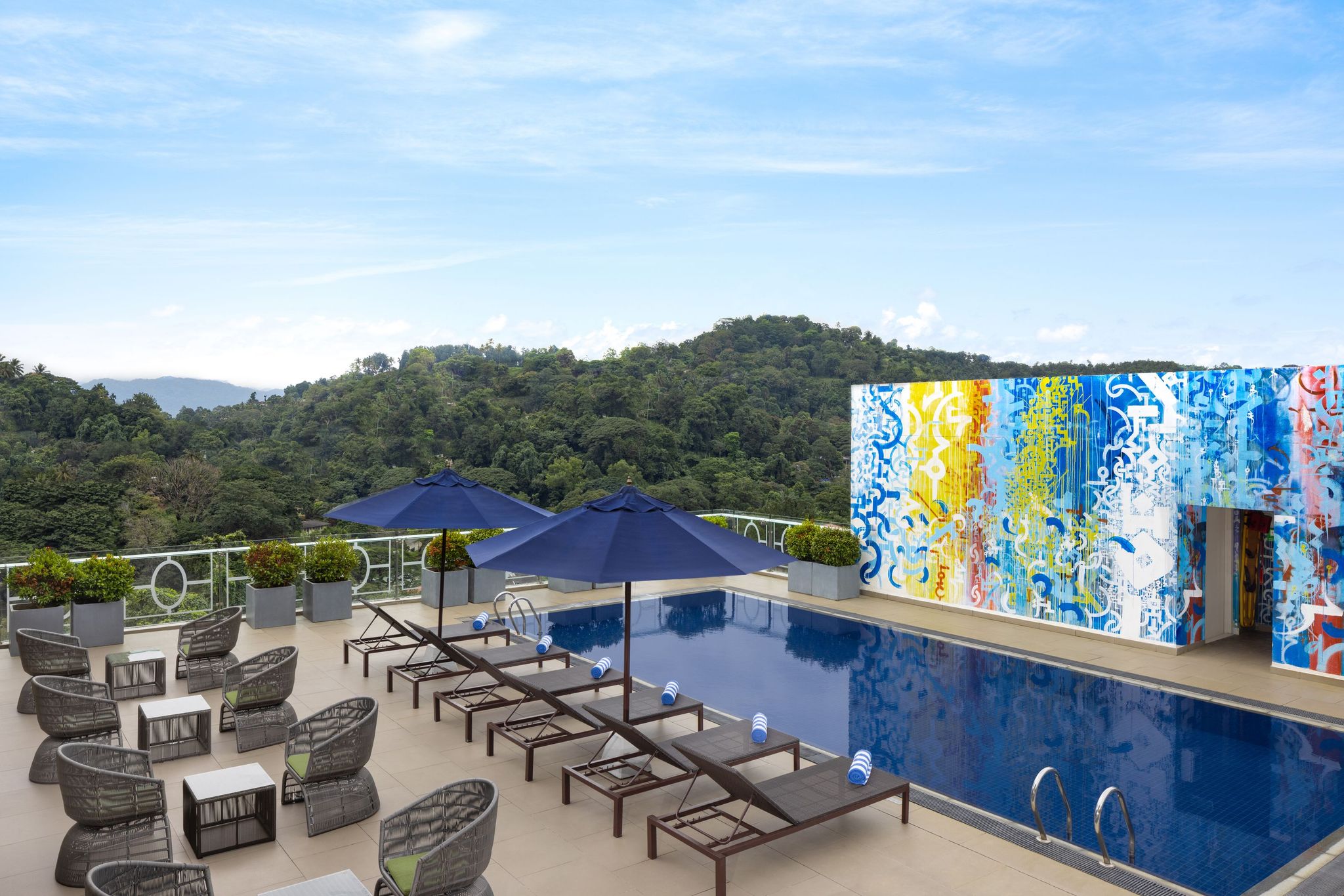 Rooftop-Swimmingpool