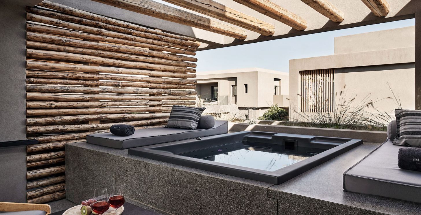 Executive Maisonette Whirlpool