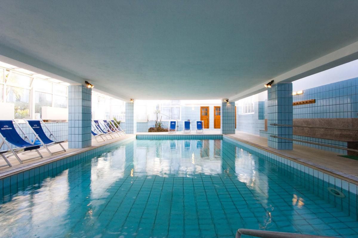 Hallenbad