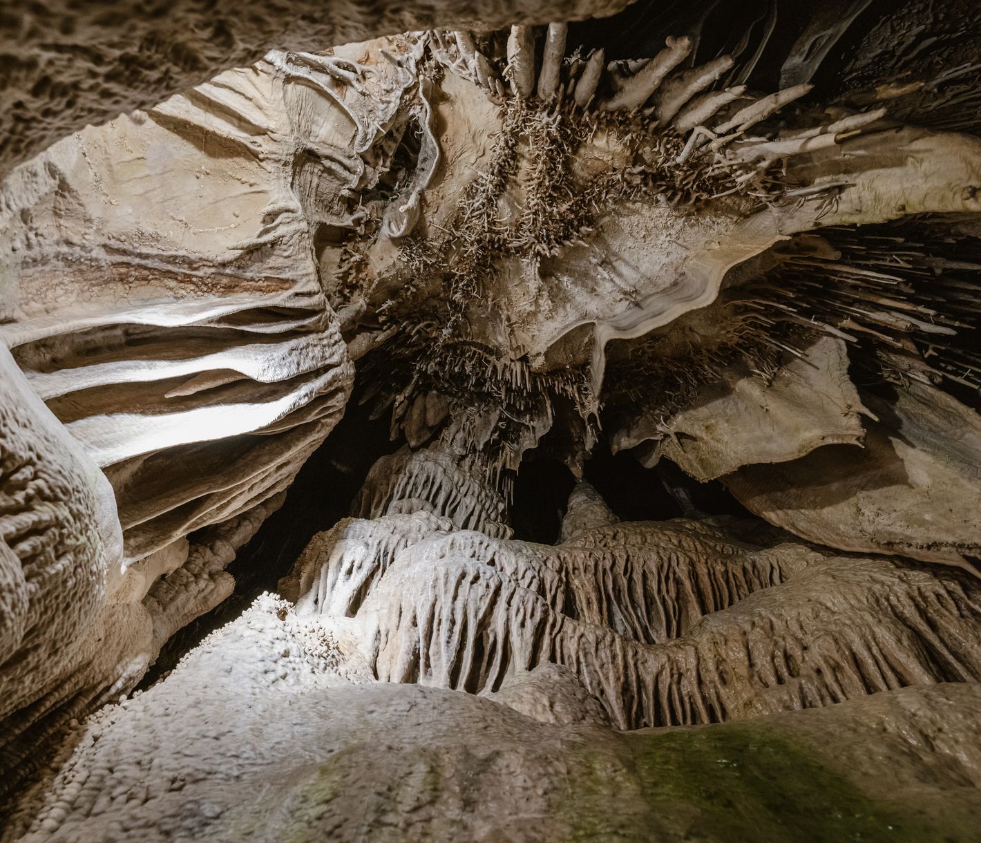 Die beeindruckenden Höhlen der Lehman Caves im Great Basin N.P.