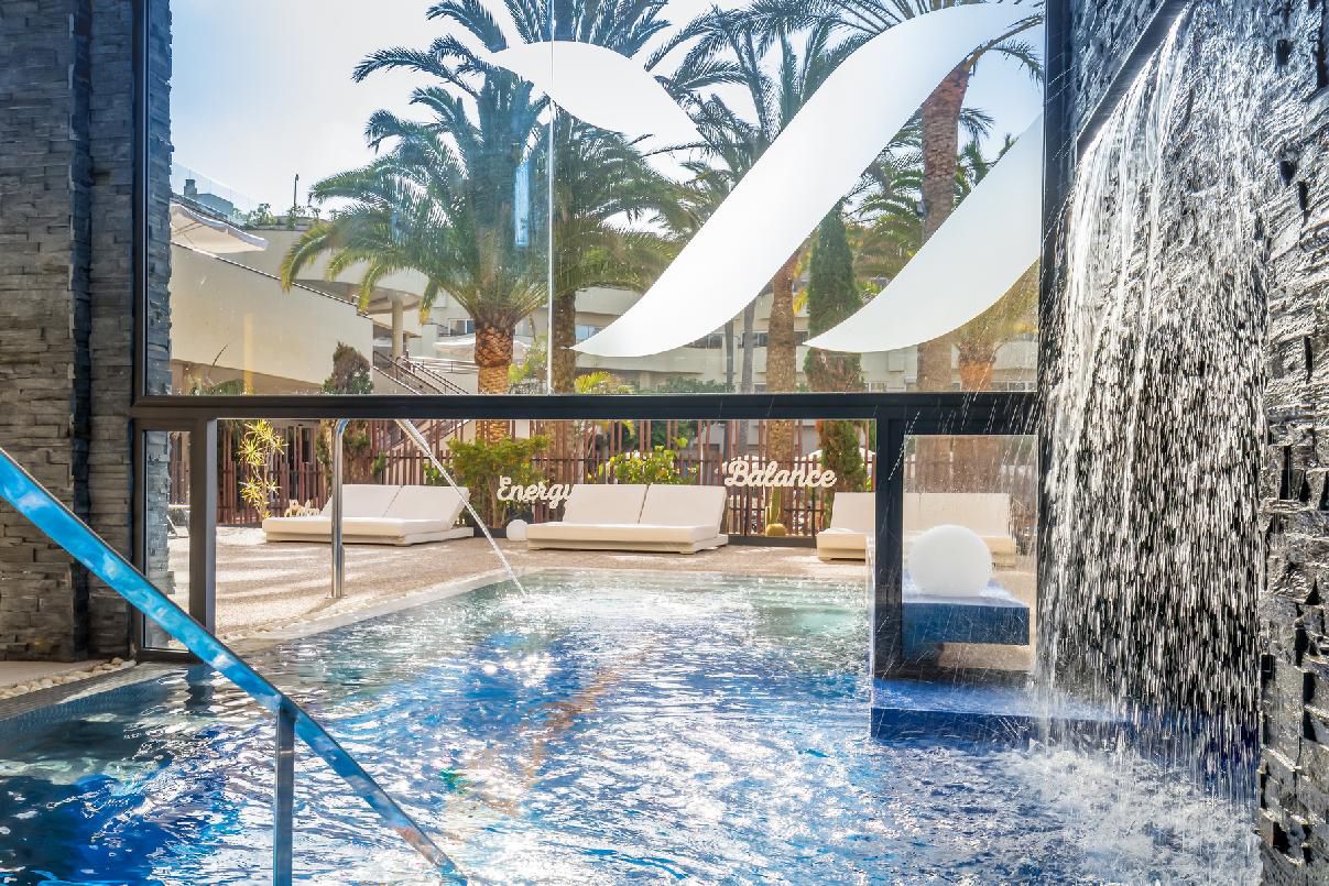 Piscine intérieure