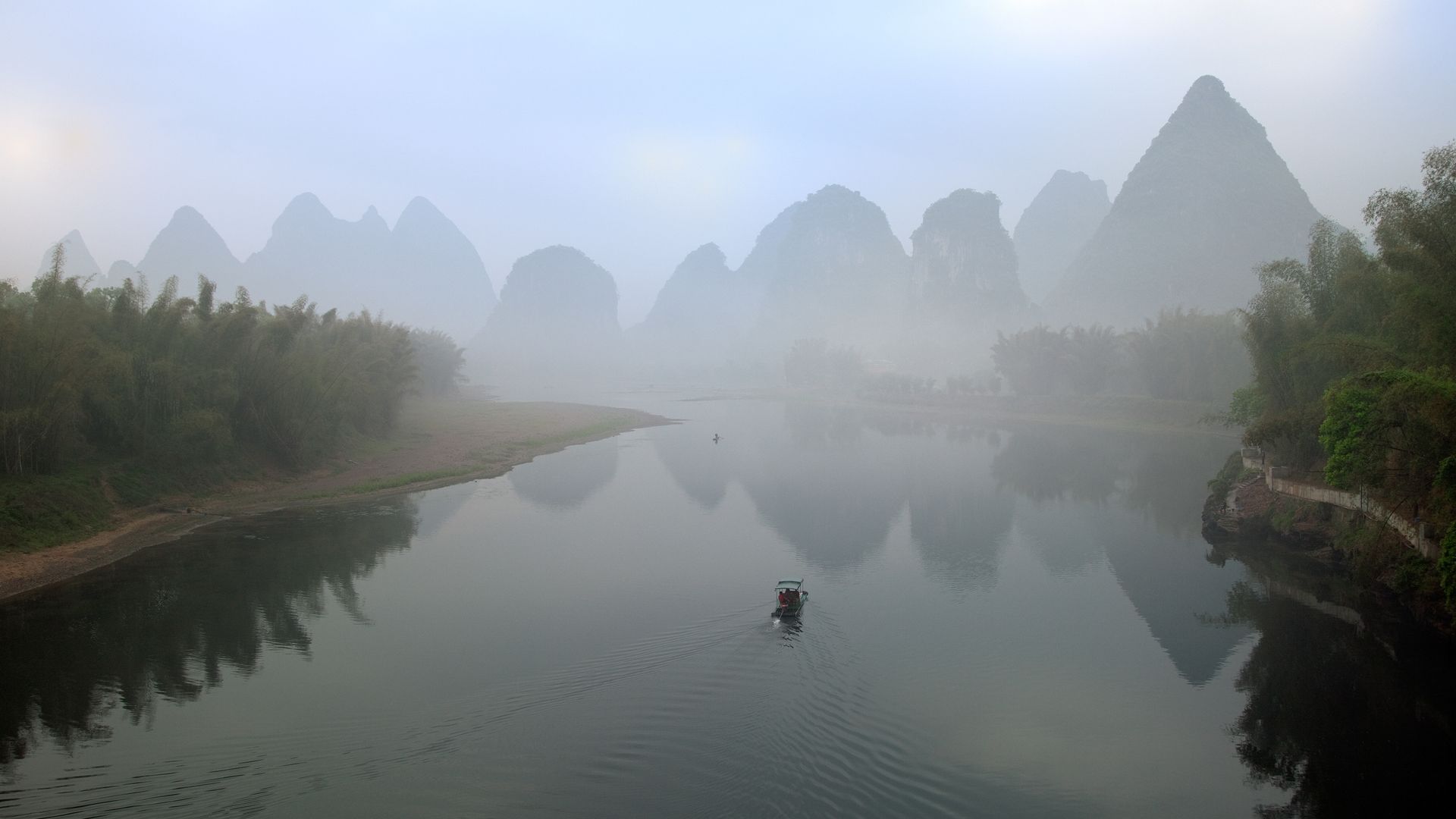 Un panorama époustouflant sur l’un des plus beaux tronçons de la rivière Li, dont la splendeur légendaire lui a valu une renommée mondiale.
