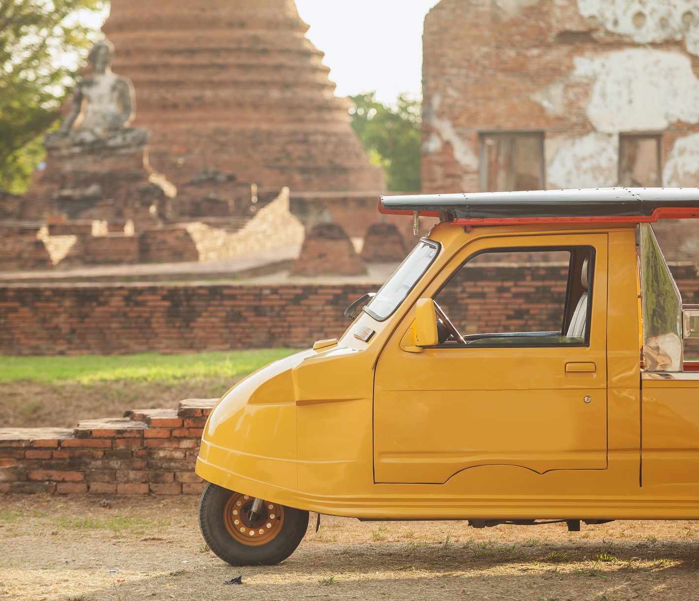 Die Tuk-Tuks von Ayutthaya werden Froschköpfe genannt und sind einzigartig.