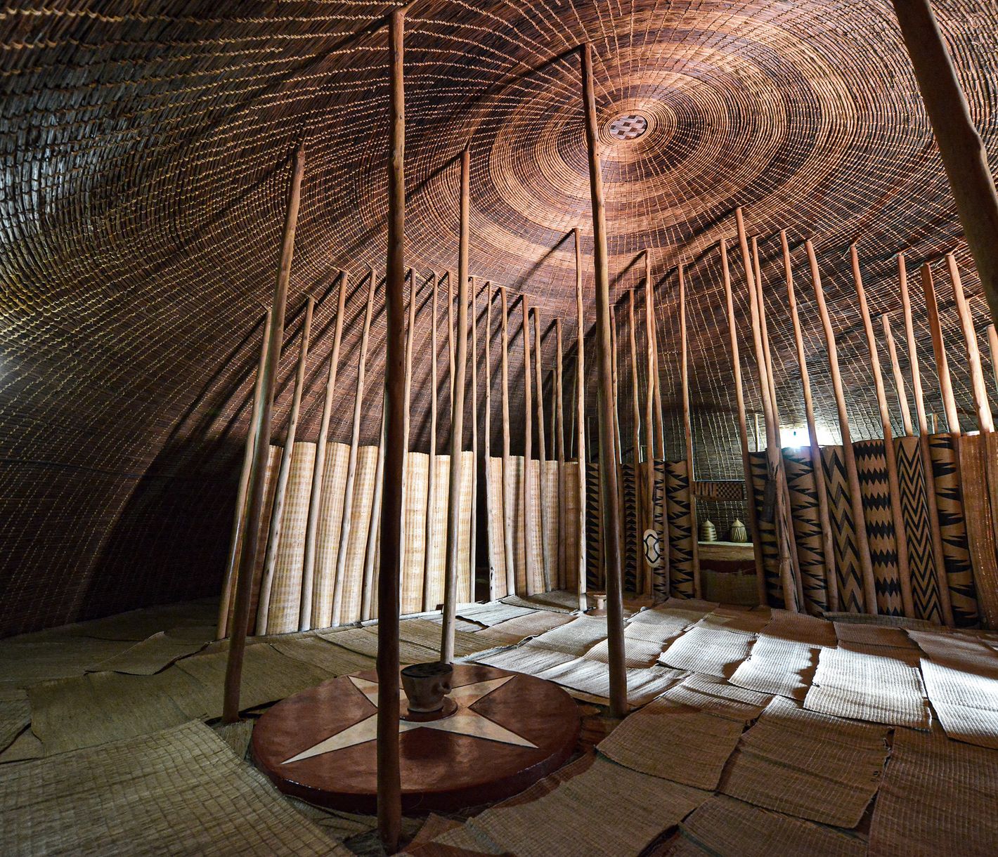 Rekonstruktion des königlichen Palastes in Nyanza