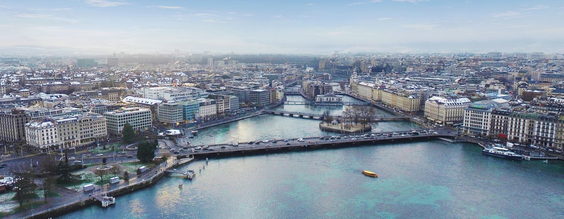 Promenade sur l'eau en hiver