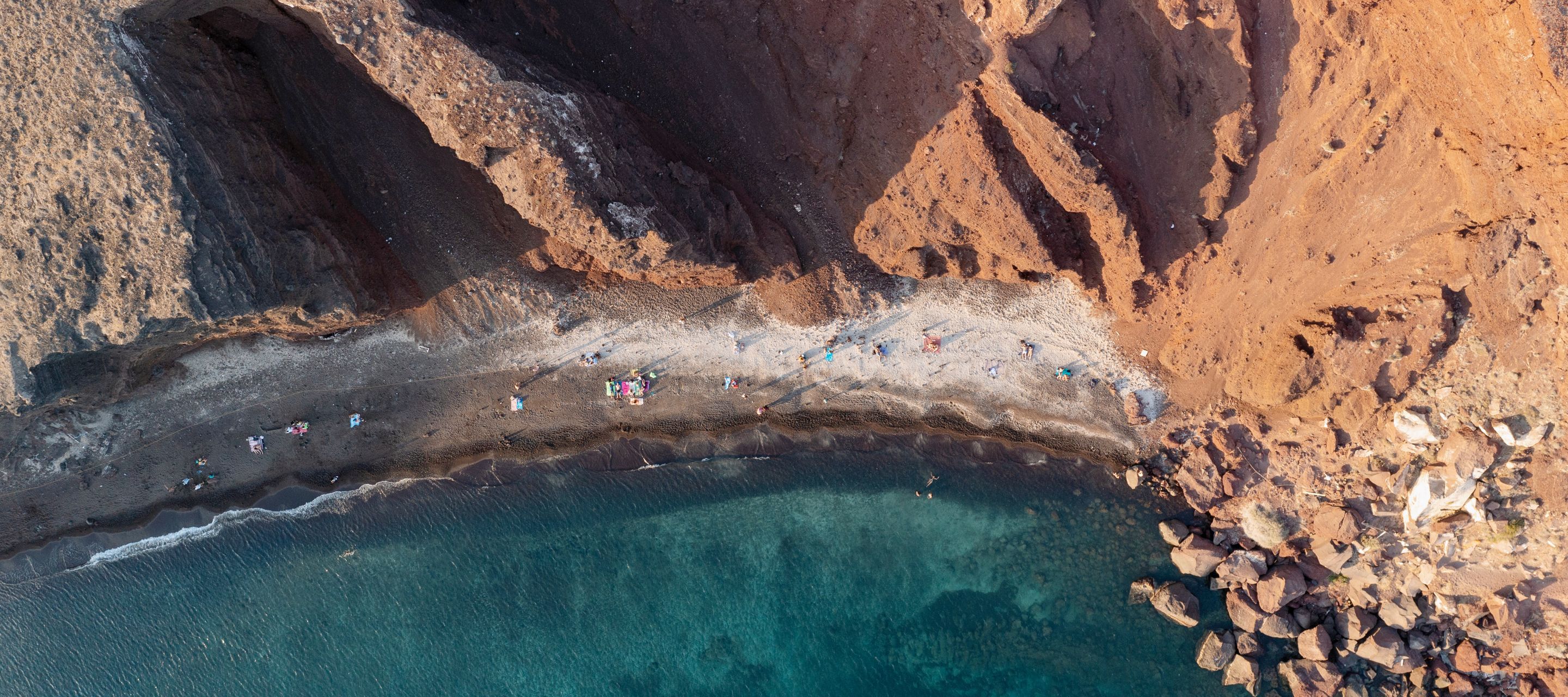 Roter Strand auf Santorini