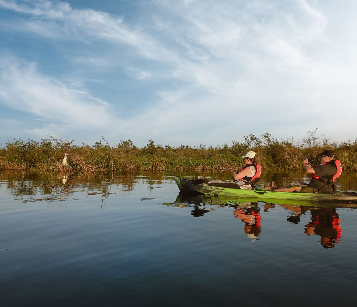 Mit dem Kajak in einer Lagune in den Esteros del Ibera