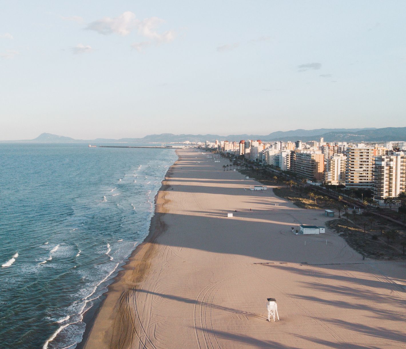 Luftaufnahme des Strandes von Gandia