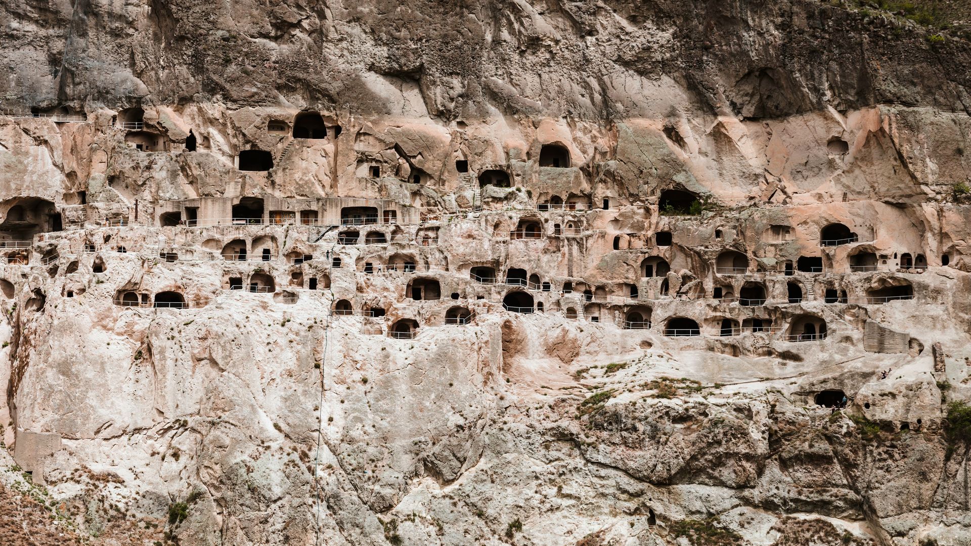 Ein unvergesslicher Anblick – das Höhlenkloster Wardsia