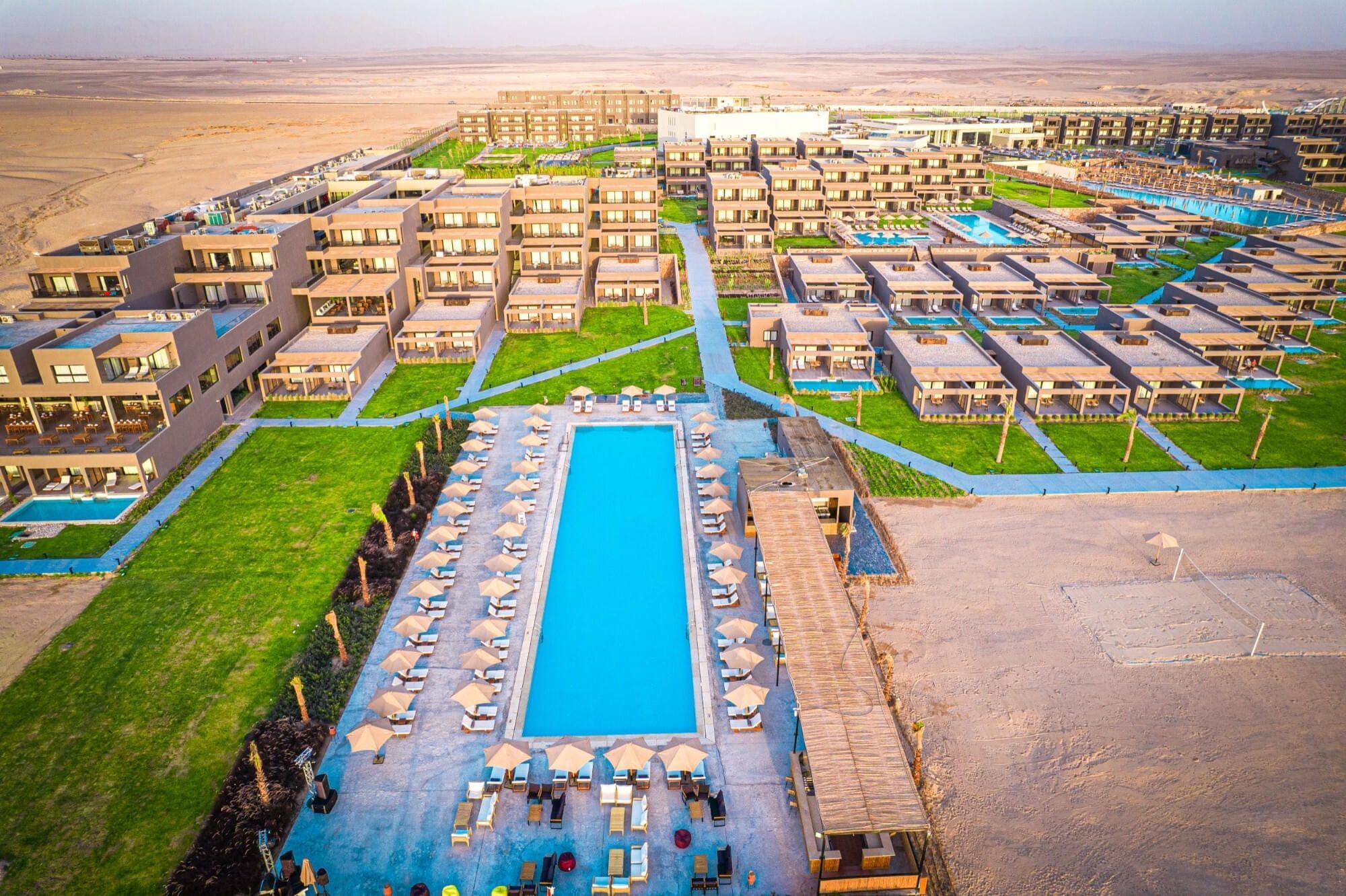 Sentido Naga Bay, Soma Bay