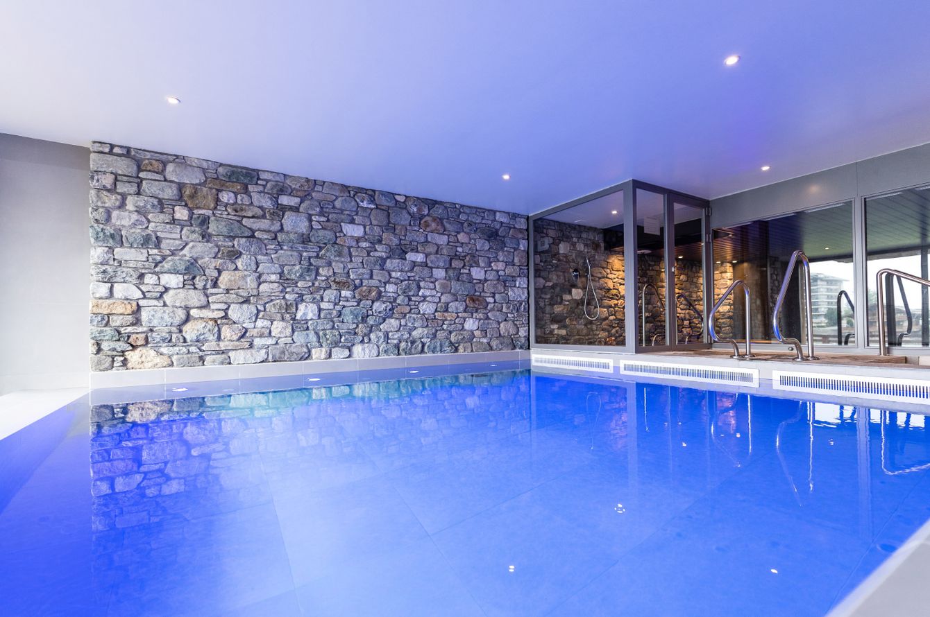 Piscine couverte