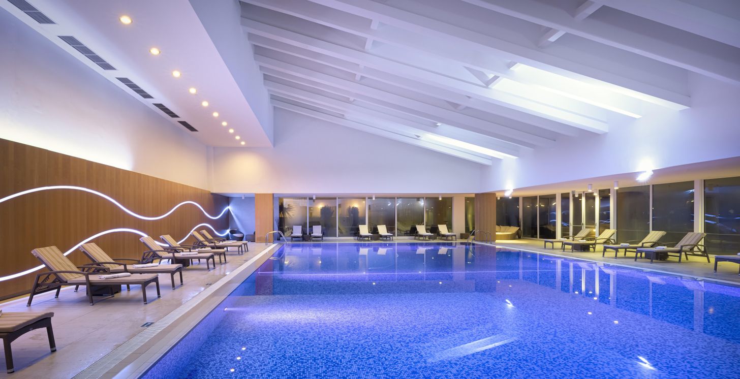 Piscine intérieure