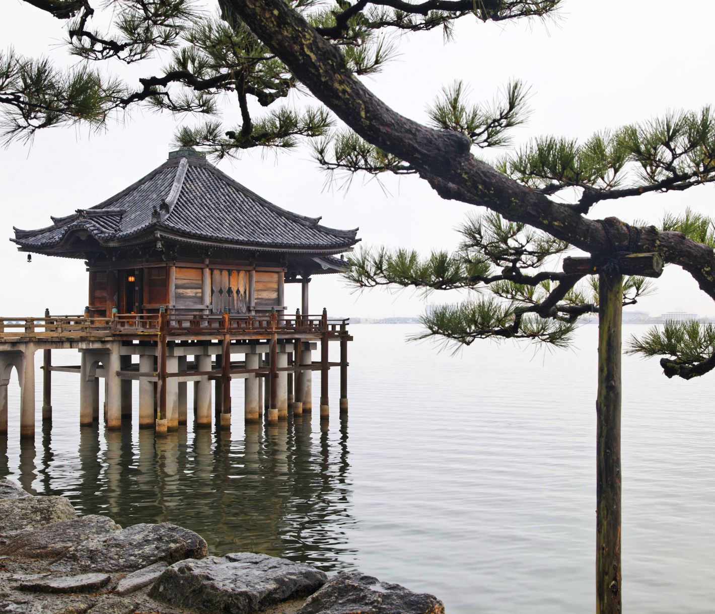 Schwimmender Tempel Ukimidoi