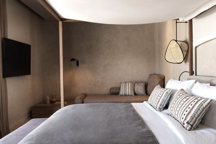 River Passage Junior Suite Whirlpool