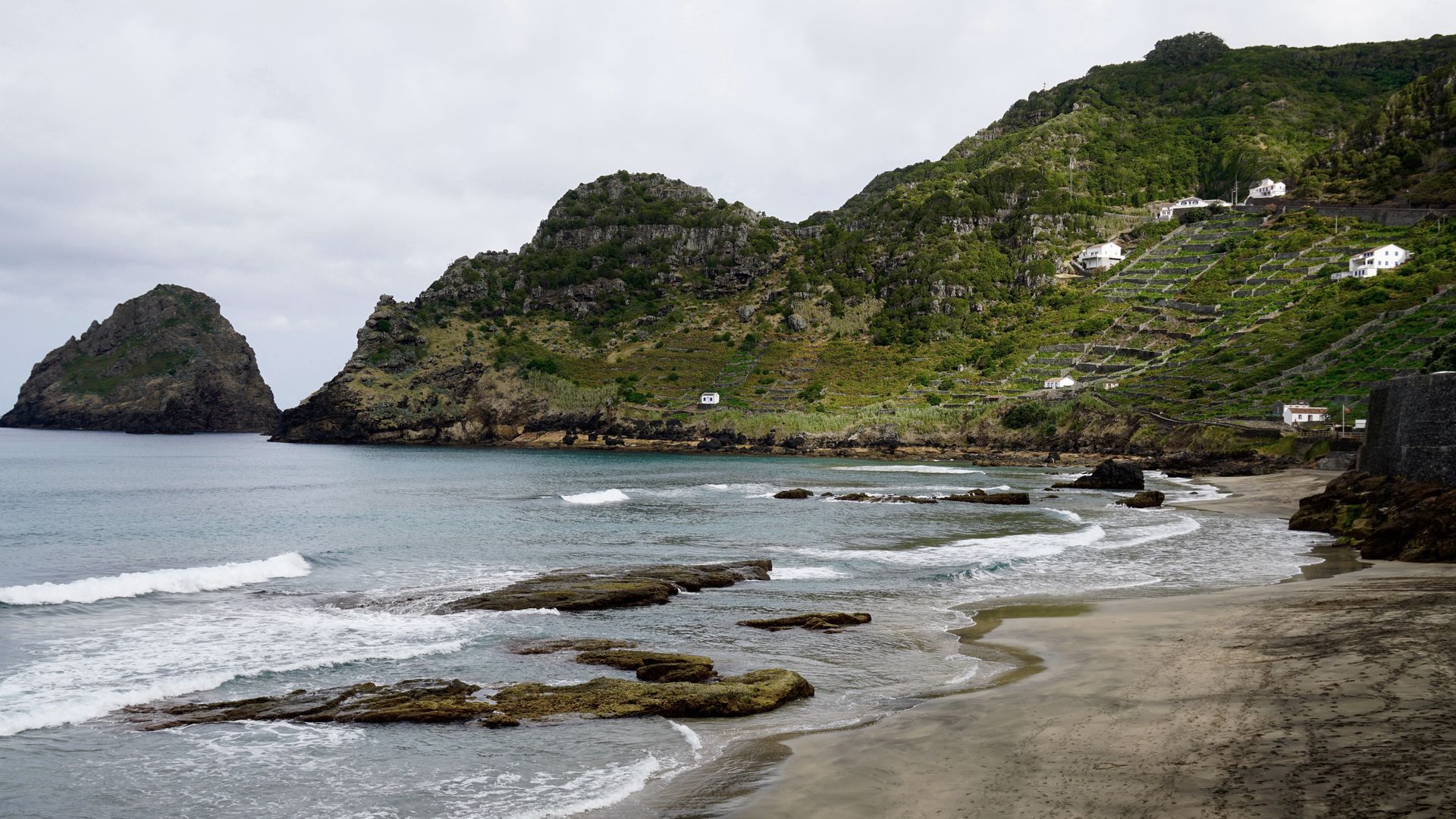 Strand von São Lourenço auf der Insel Santa Maria