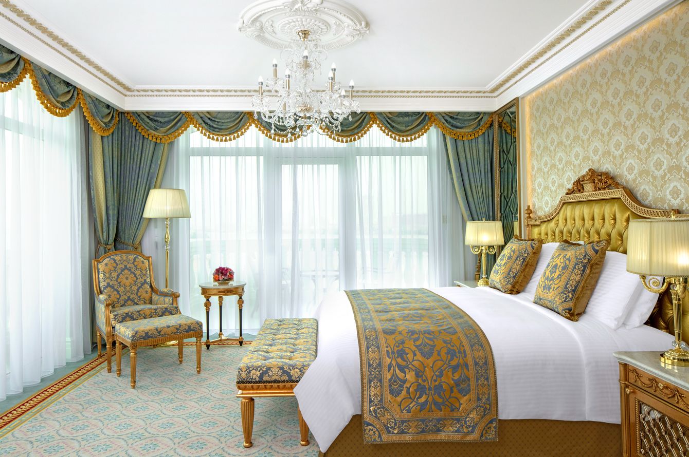 Signature Suite