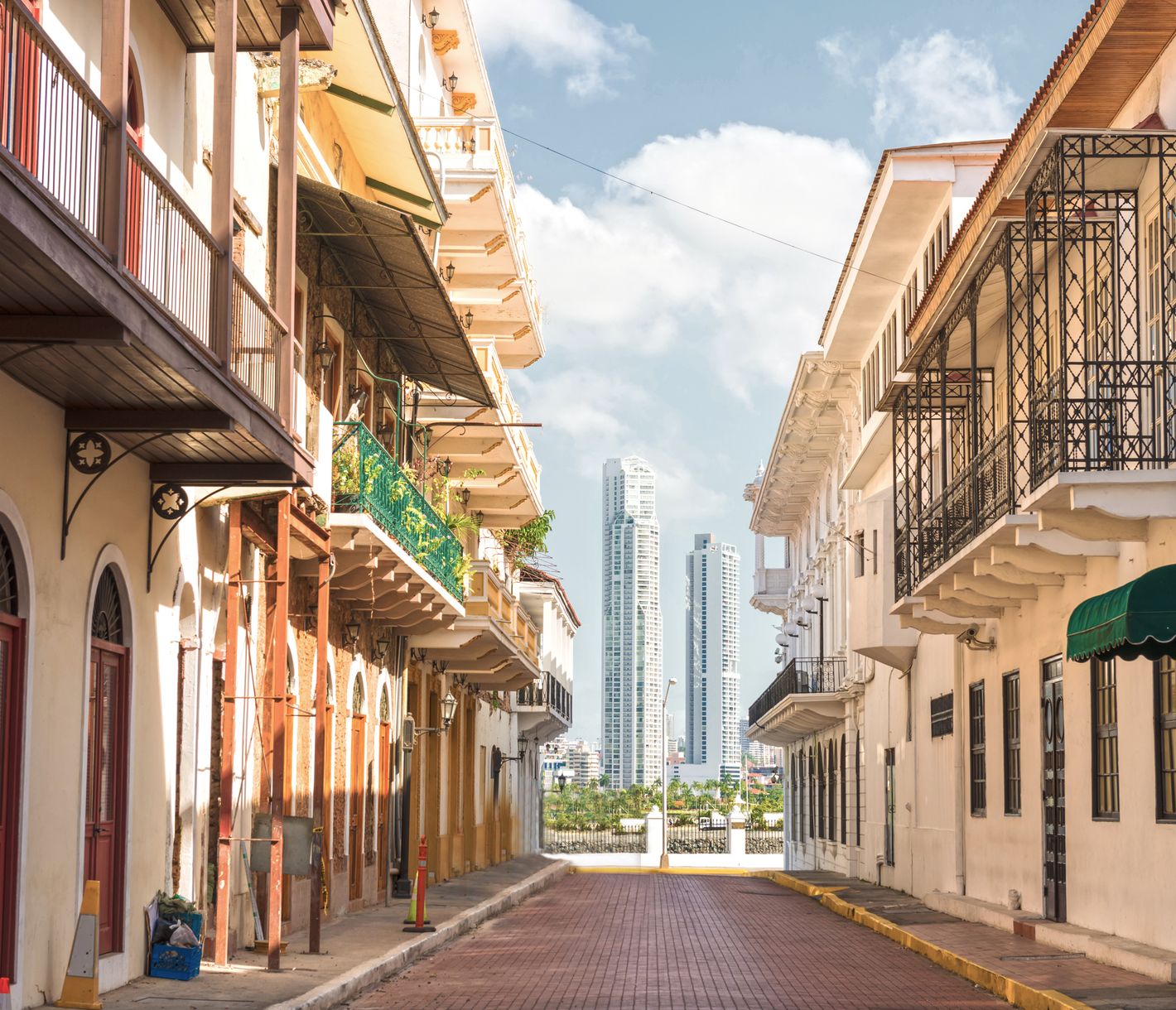 Alt versus Neu in Panama City