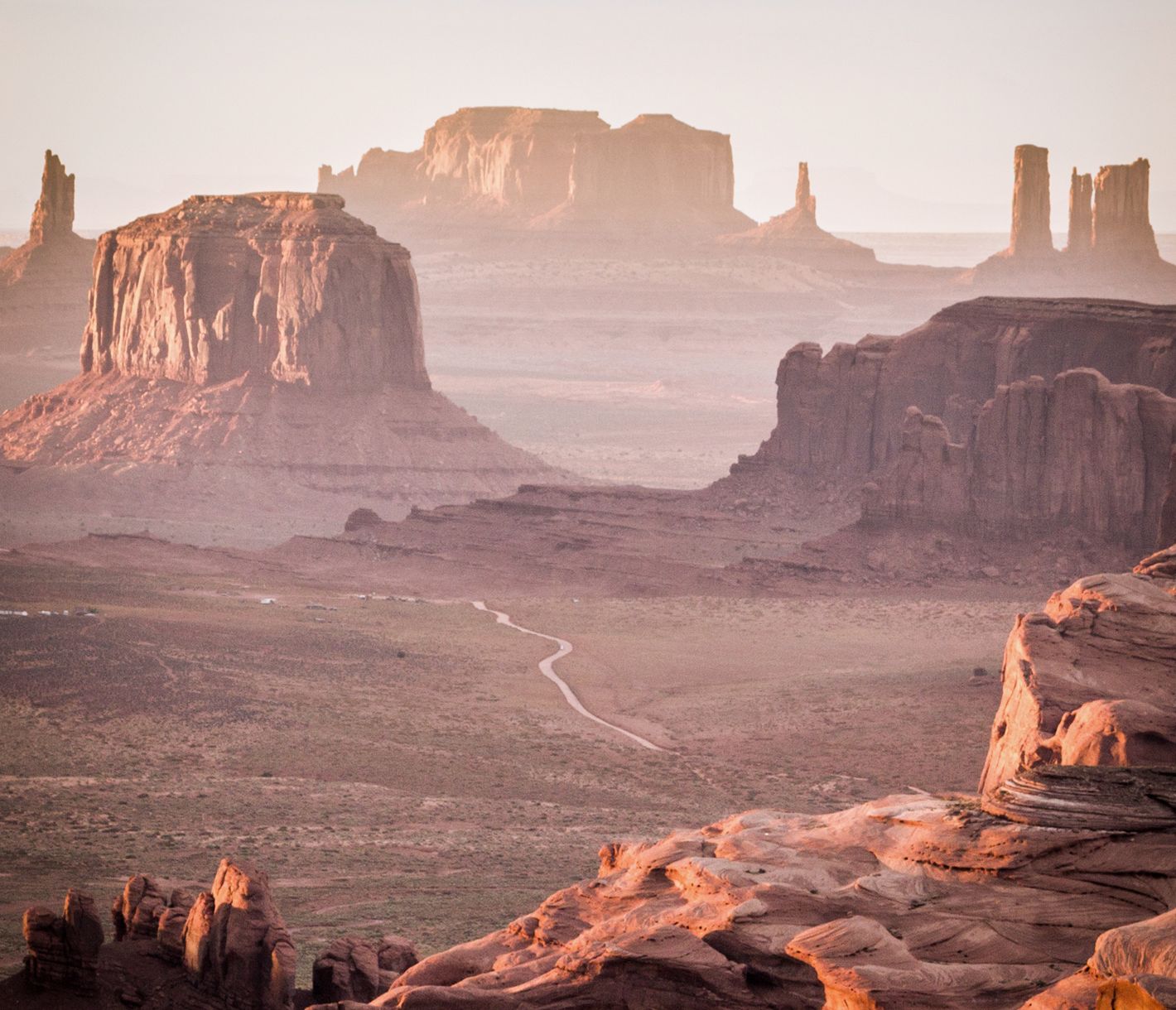 Eines der berühmtesten Wahrzeichen des Südwestens, das Monument Valley