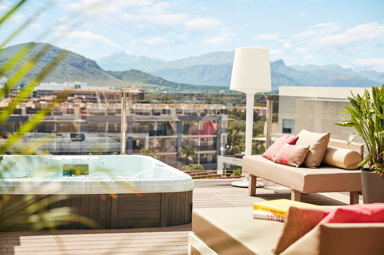 Suite Junior Penthouse vue piscine