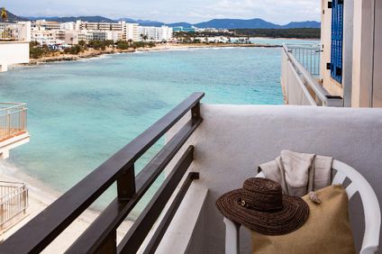 Doppelzimmer seitlicher Meerblick