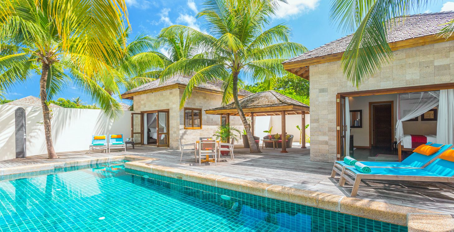 Privater Pool auf Kuredu – Luxus und Ruhe im Paradies.