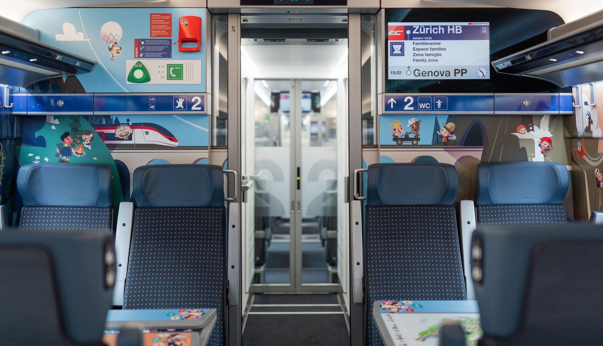 Véhicule familial dans le Giruno. © Swiss Travel System, 2022, Daniel Ammann