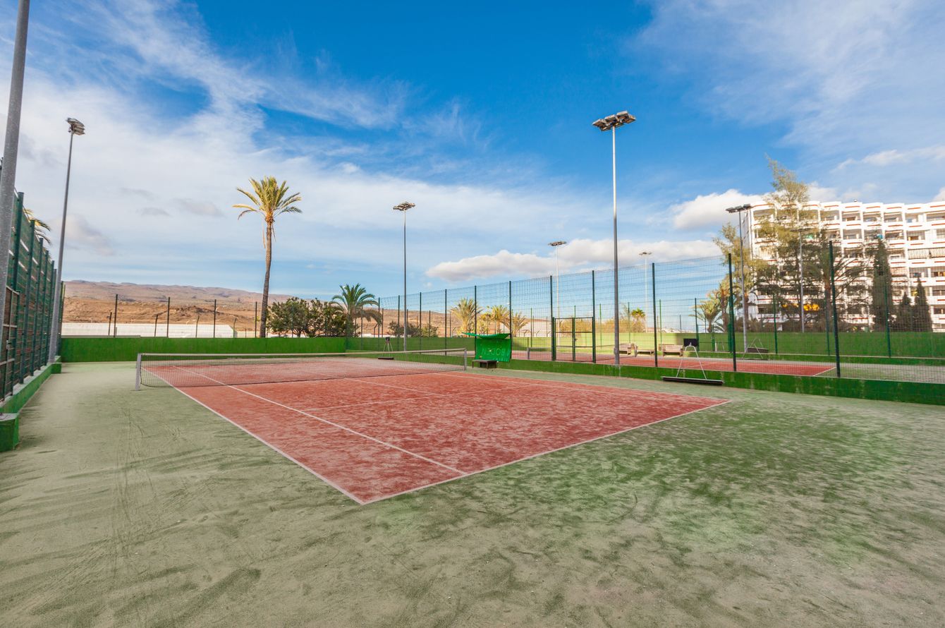 Tennis