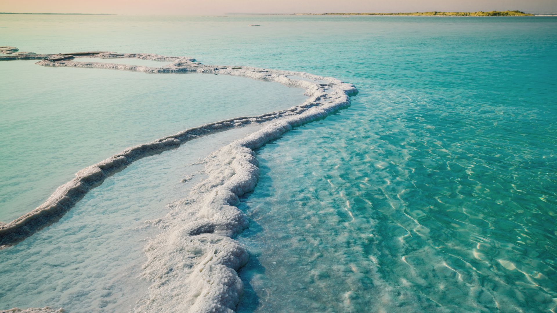 Die Opal-Farben des Toten Meeres