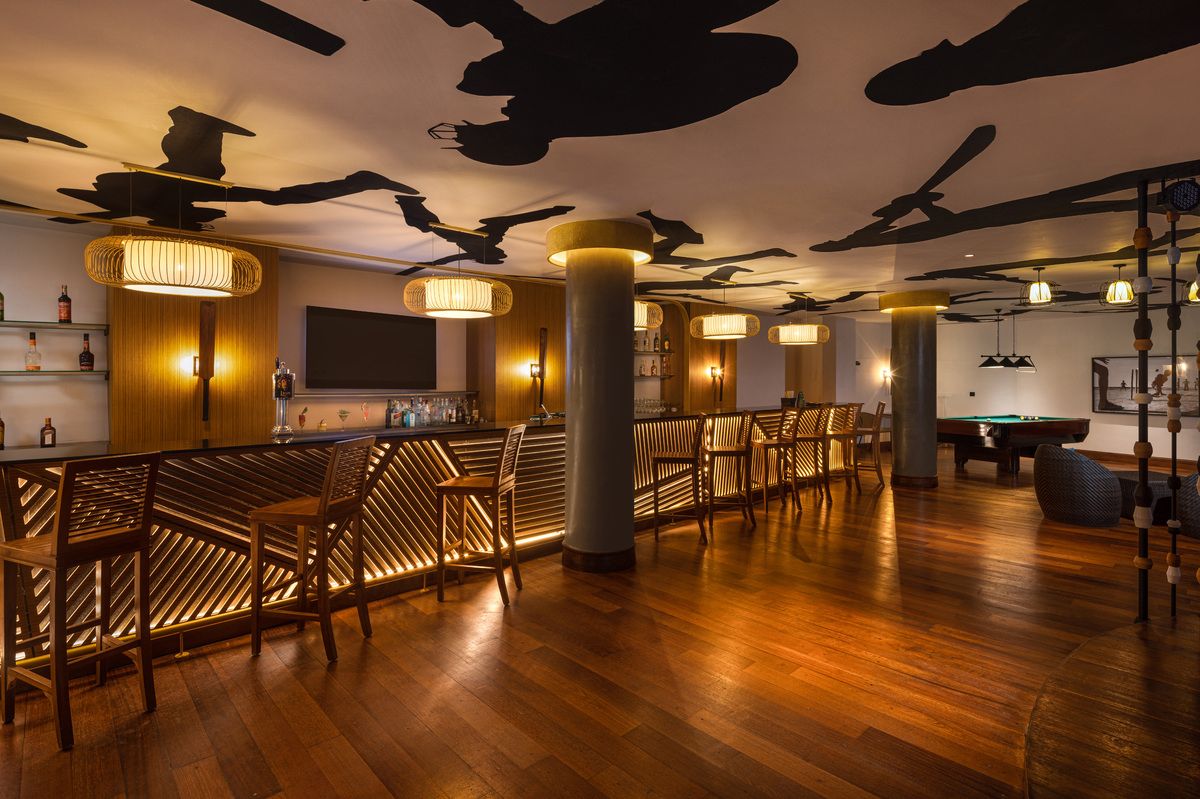Bar