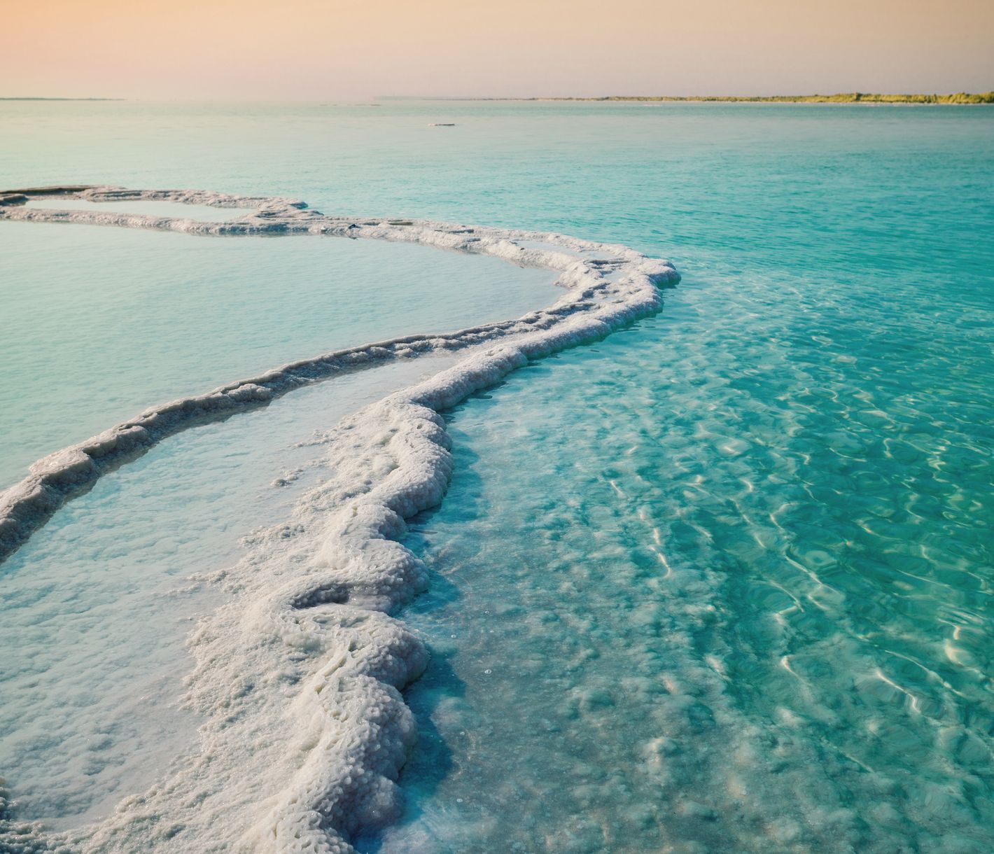 Die Opal-Farben des Toten Meeres
