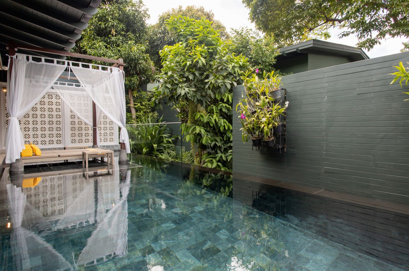 Villa Pool