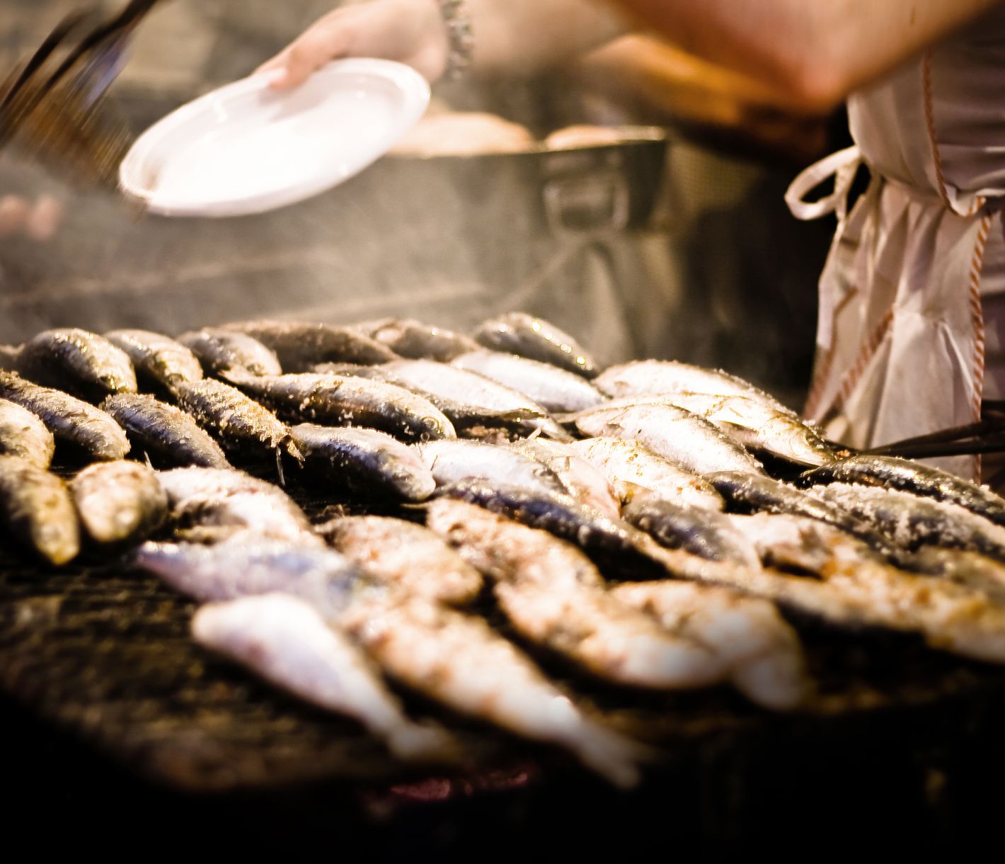 Gegrillte Sardinen: Der Geschmack von Alfama