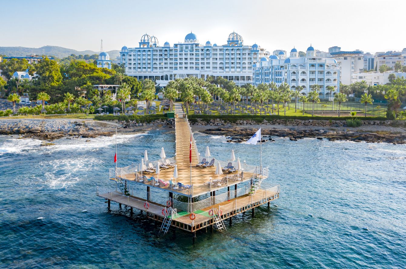 Rubi Platinum Spa Resort & Suites