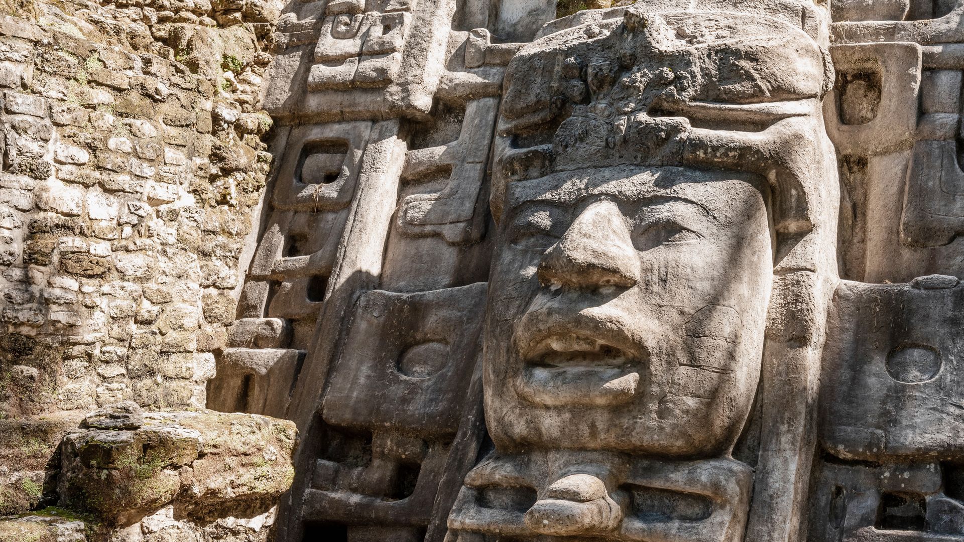 Plongée dans l’histoire au site archéologique méconnu de Lamanai