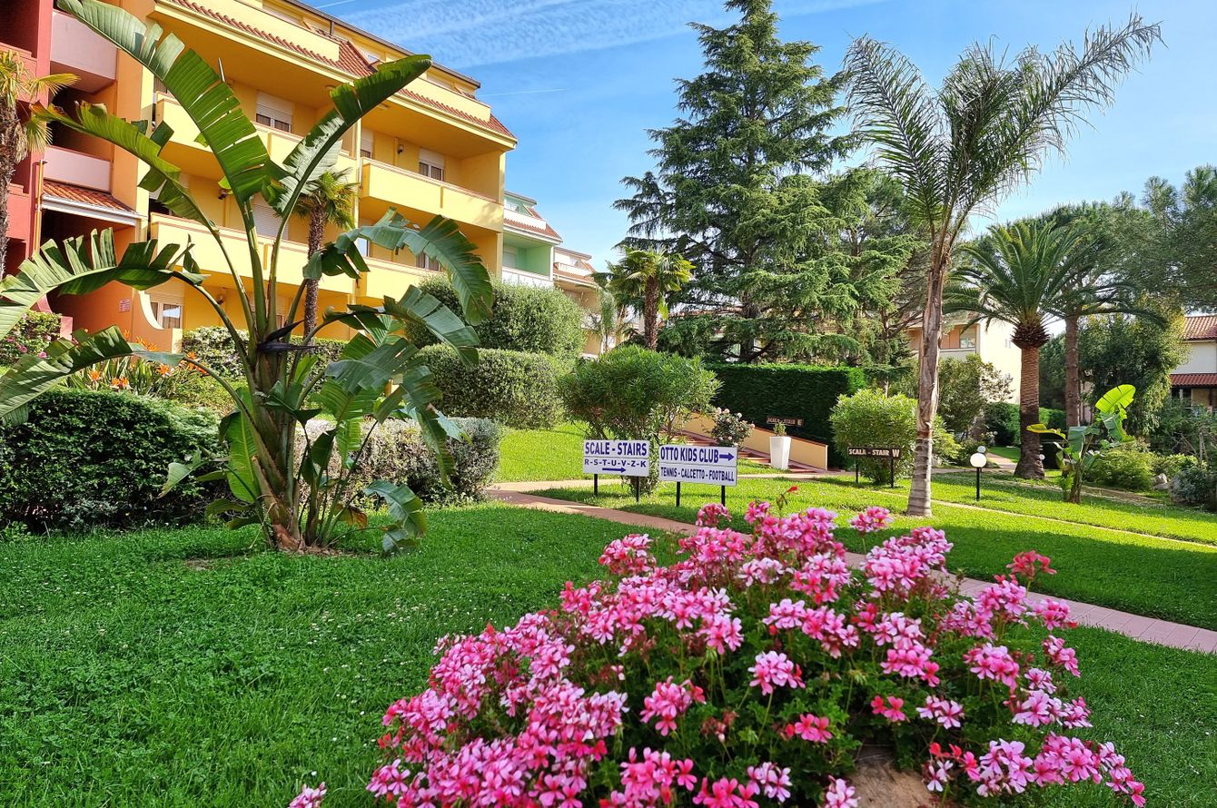 Loano 2 Village