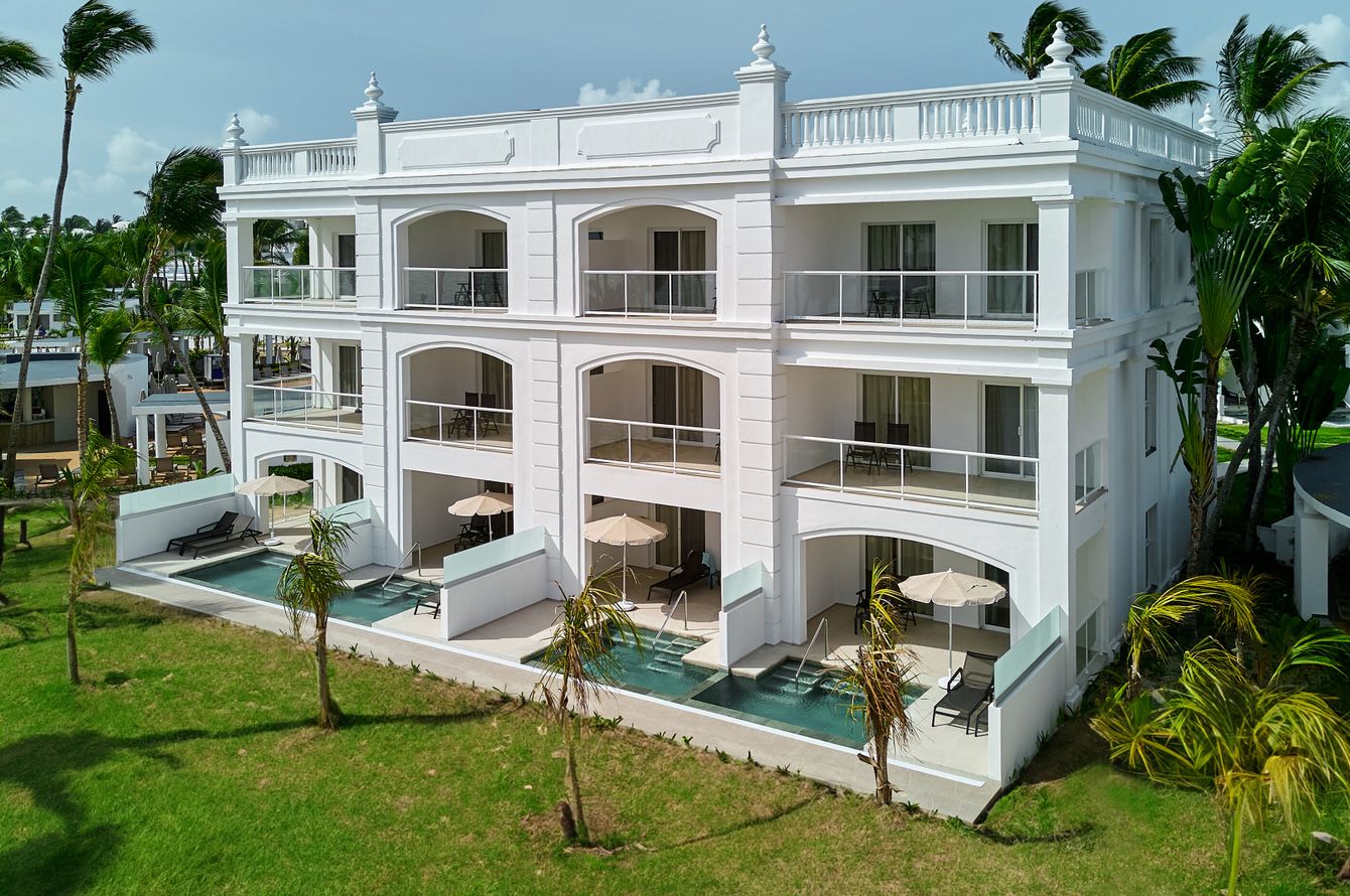 Suite Swim-Up