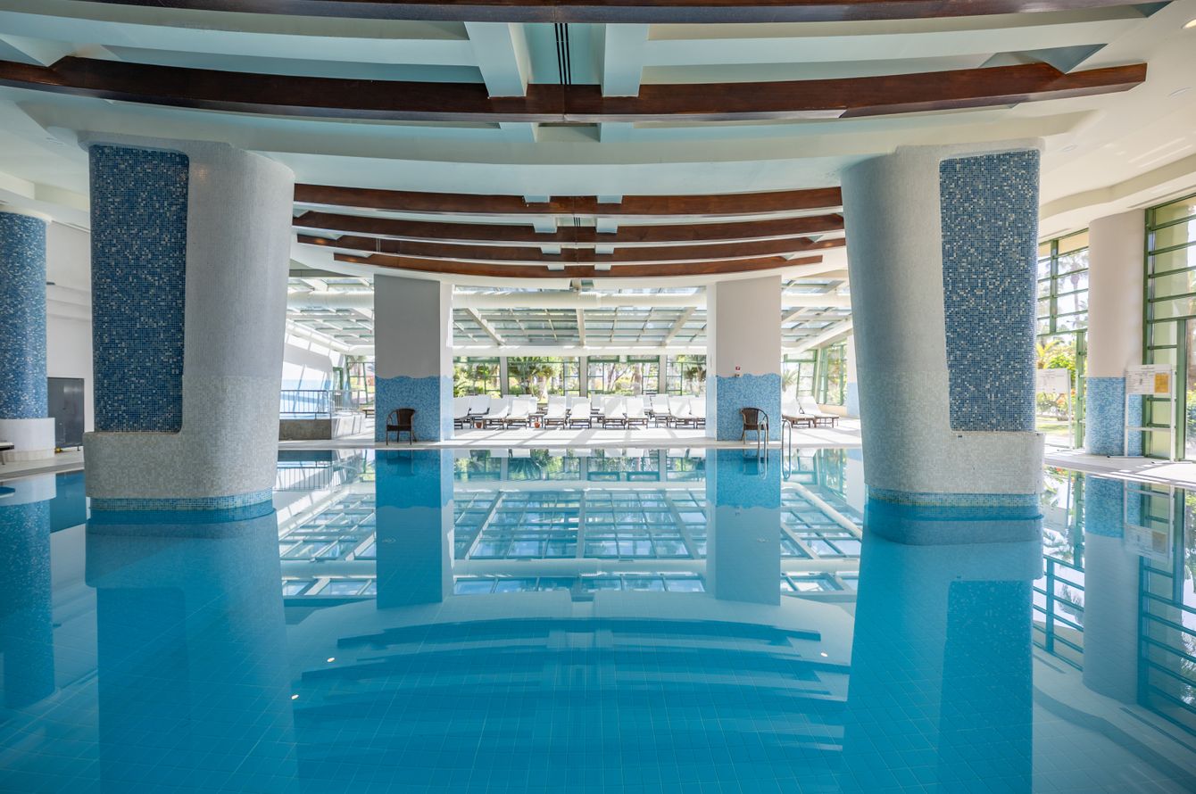 Piscine intérieure