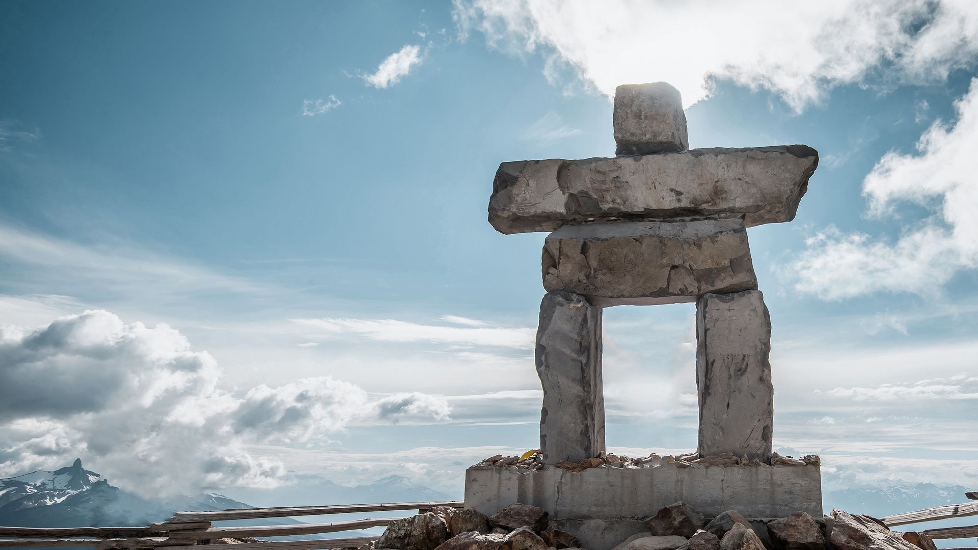 À Whistler, ne manquez pas de visiter l’impressionnant Inuksuk sur la Whistler Mountain.