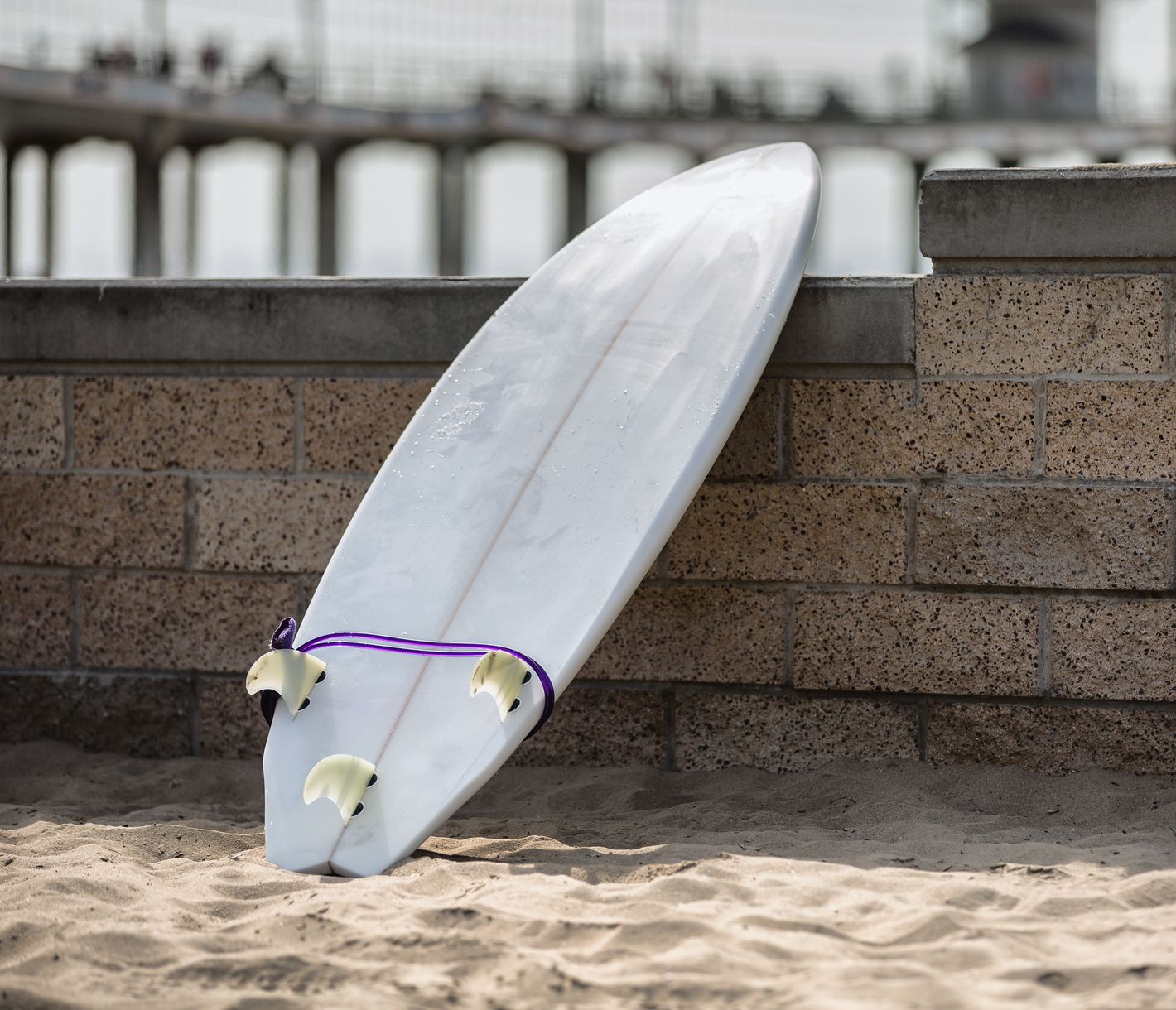 Kalifornien – Surfboards sind an der Küste überall präsent. Erwischen Sie die perfekte Welle.