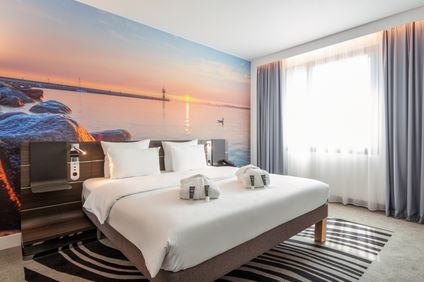 Doppelzimmer / © Abaca Press/Michael Adamski