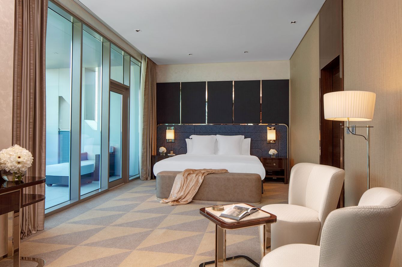 Executive Suite – Hyde In