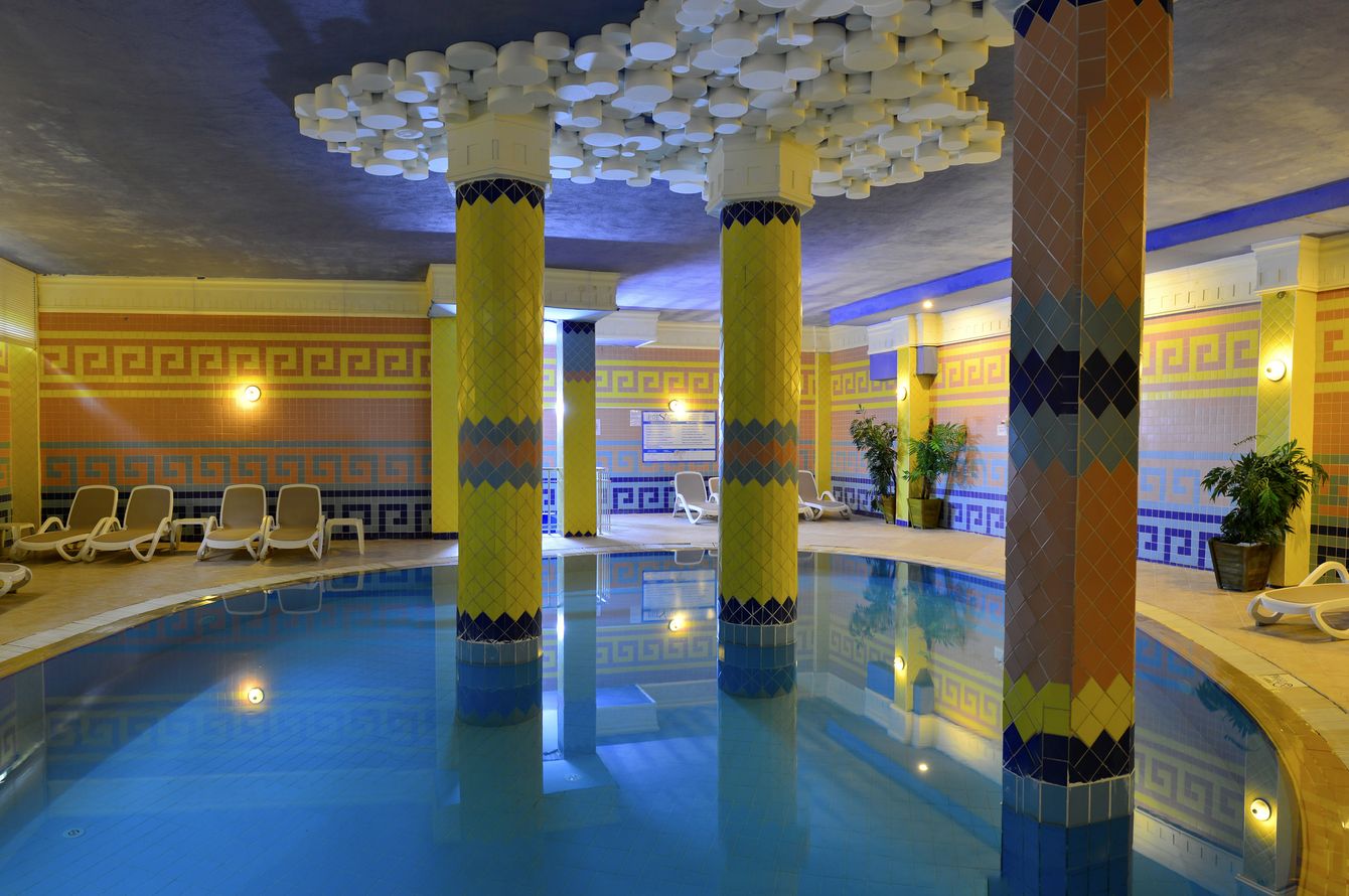 Piscine intérieure